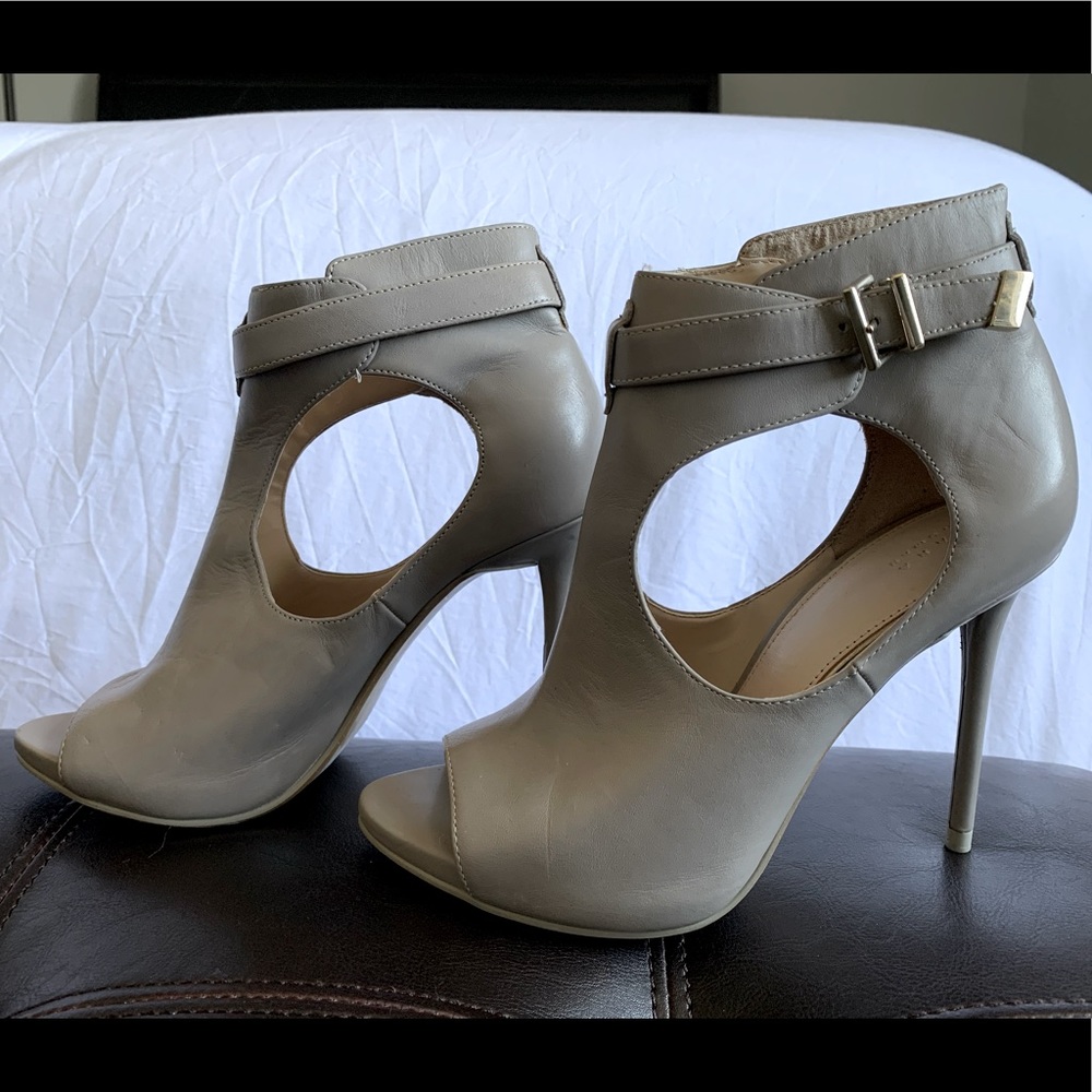 Zara peep toe heel